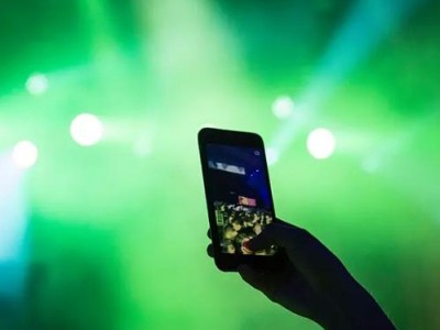 吃點(diǎn)苦，用點(diǎn)心，賺錢就和玩一樣