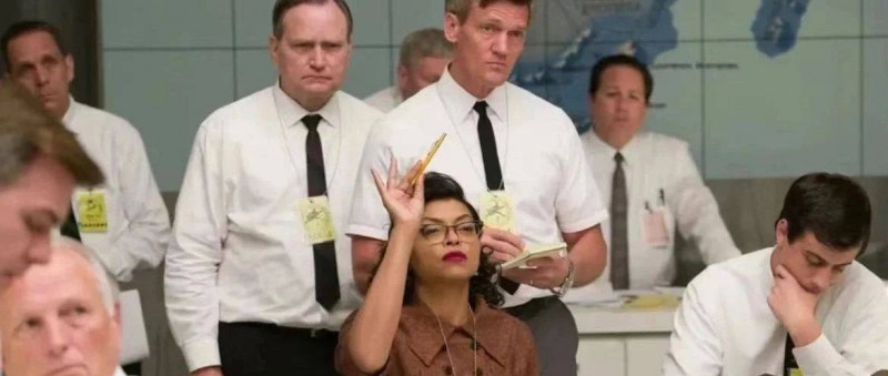 富婆上場(chǎng)，一個(gè)頂倆