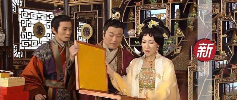 誰是禮盒里的顯眼包？