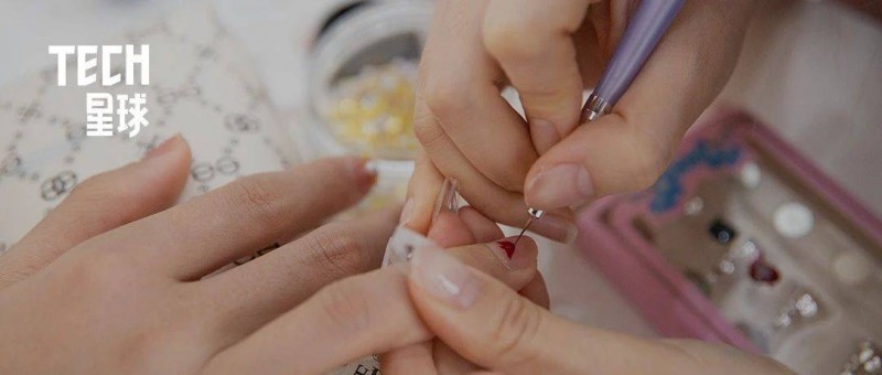 年輕人熱捧的過年三件套有多火？