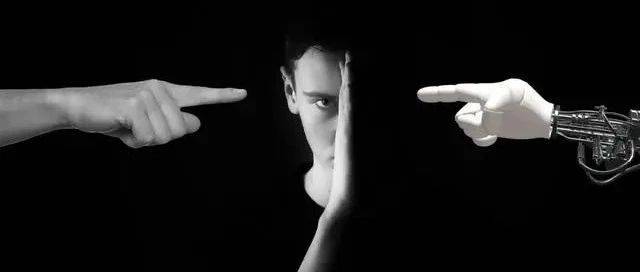 細思極恐 也許我們都被洗腦了。