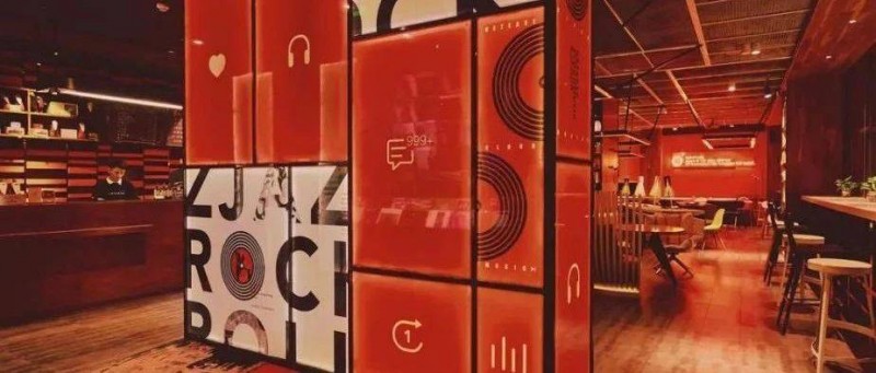 靠枕頭火出圈的亞朵酒店，副業(yè)比主業(yè)還卷！