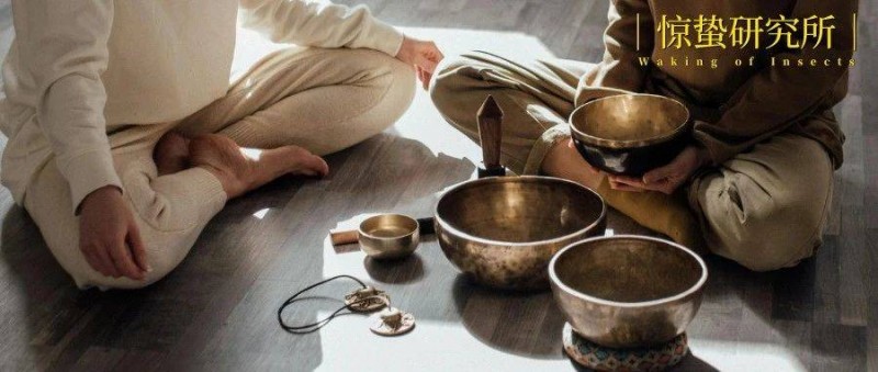 網(wǎng)上發(fā)瘋的年輕人，在線下療愈自己