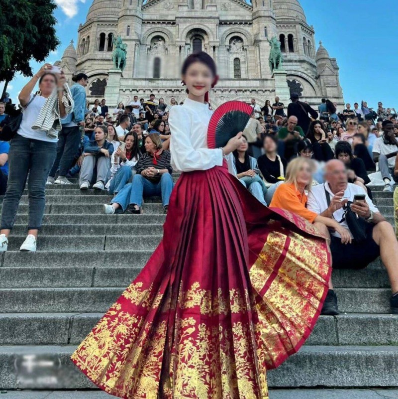 新頂流馬面裙，暢銷3億的根本原因是什么？