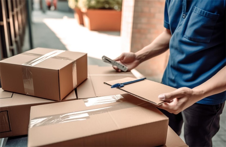 快遞新規(guī)出臺 自3月1日起，快遞不得擅自放驛站，違者最高處罰3萬元