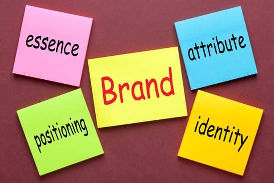 機(jī)場廣告品牌(巴德士藝術(shù)漆高鐵機(jī)場廣告震撼上線，品牌形象再度升級)