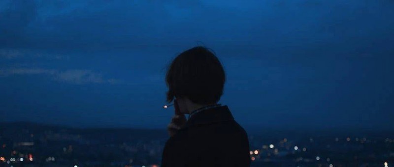 心理學(xué)上有個(gè)概念叫 過度補(bǔ)償