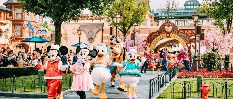 上海迪士尼，瘋狂吸金