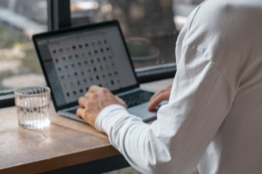 如何注冊第二個快手號？快手號不用手機(jī)號怎么登錄？