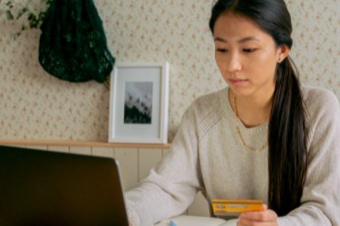 快手看廣告一小時(shí)掙100是真的嗎？如何看200條廣告呢？