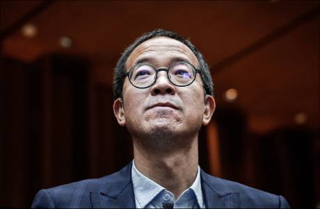 回購50億，俞敏洪的底牌，新東方到底多有錢？