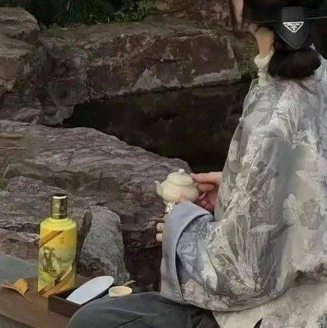 空酒瓶出租80元一天，茅臺(tái)憑什么？