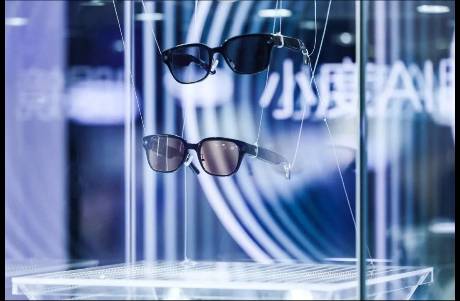 不吹不黑，小度做AI眼鏡這事兒，能成嗎