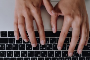 手機(jī)上裝兩個(gè)快手怎么弄？免費(fèi)的分身軟件哪個(gè)好用？