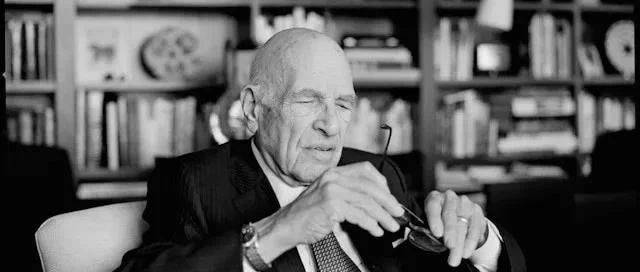 巴菲特師兄施洛斯 適合散戶的15條股市賺錢(qián)要訣