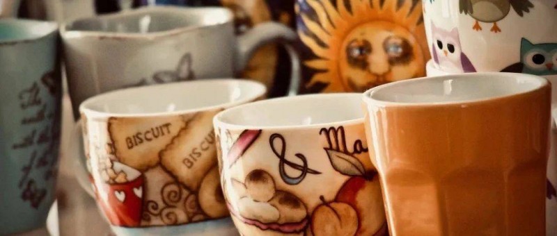 上海跑出年入30億IPO，三年新開4600多家店