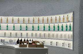 經歷了至暗一年后，美妝巨頭們找到了新的稻草