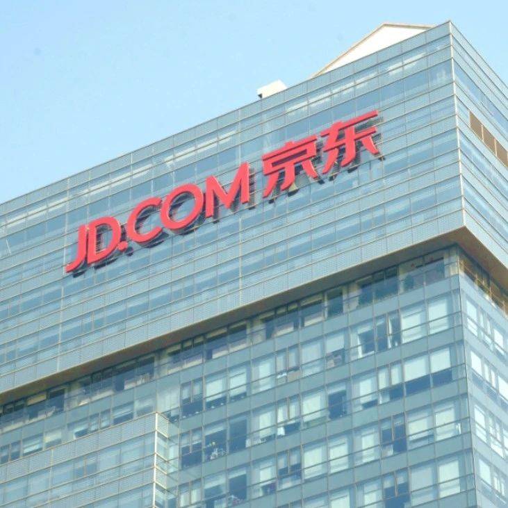 巨頭加碼外賣，搶的不止用戶時間