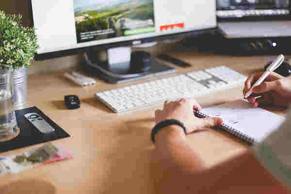 抖音直播帶貨怎么找商家合作？直播帶貨技巧是什么？