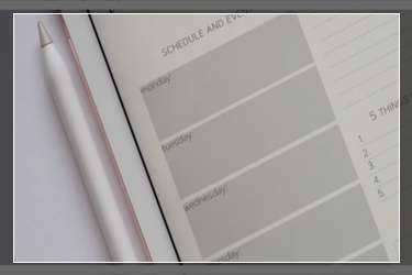 拼多多客服用什么軟件接待？開店怎么上傳商品？