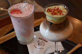 瑞幸一周開377家新店，奈雪搞職場(chǎng)霸凌