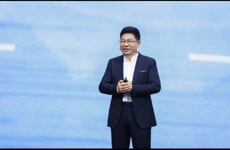 鴻蒙智行匯聚五界，累計(jì)突破90萬輛！余承東，最新宣布