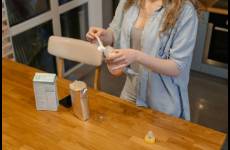 飛鶴財報新解 科技筑牢護城河，寒冬凸顯龍頭硬核力