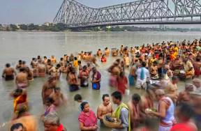 印度悖論 3500萬潤向全球，卻對世界關(guān)上門